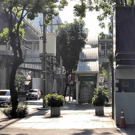 1Br Luxury Condo 50M To Thonglor Bts Station Bangkok Exterior photo